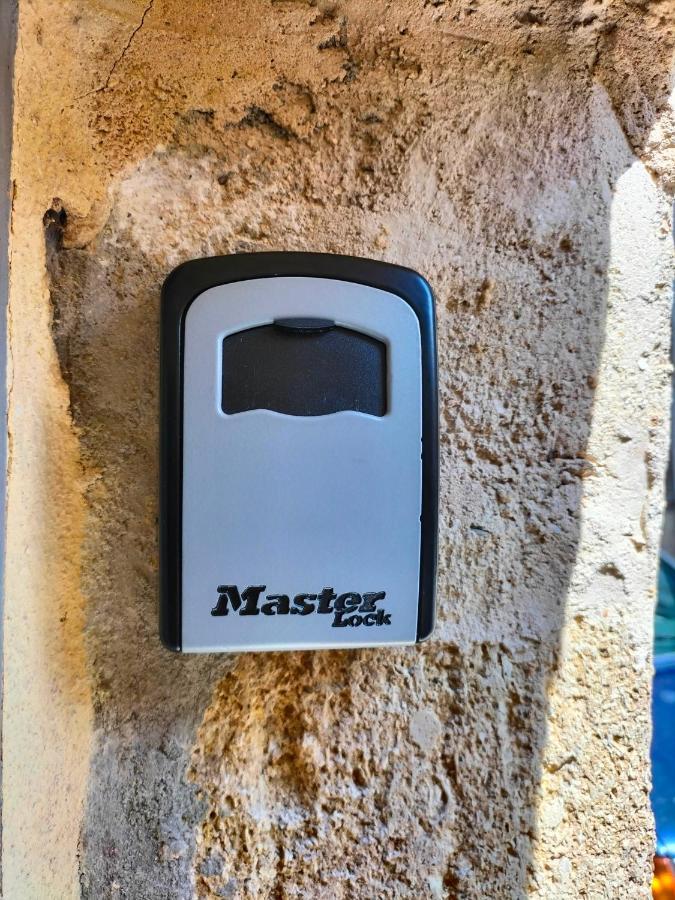 Maison De Village Familiale Pont Du Gard, Toit Terrasse, Barbecue, Fibre Vers-Pont-du-Gard Eksteriør billede