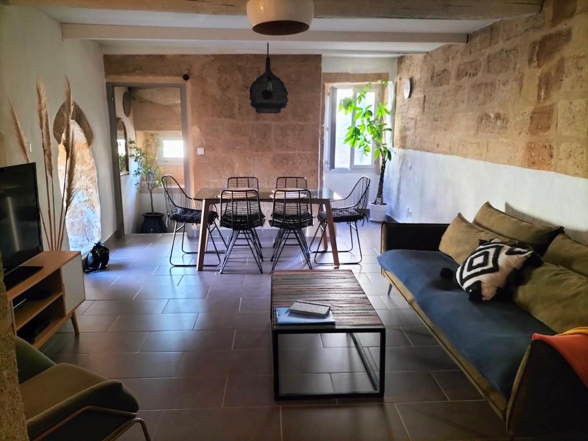 Maison De Village Familiale Pont Du Gard, Toit Terrasse, Barbecue, Fibre Vers-Pont-du-Gard Eksteriør billede
