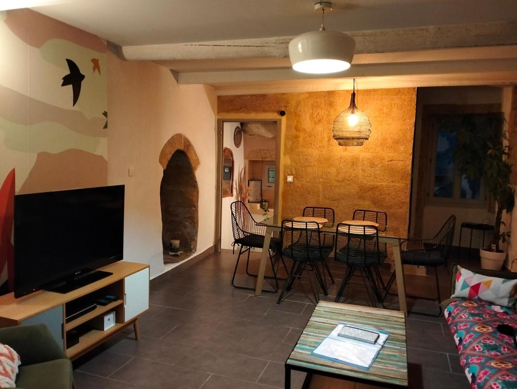 Maison De Village Familiale Pont Du Gard, Toit Terrasse, Barbecue, Fibre Vers-Pont-du-Gard Eksteriør billede