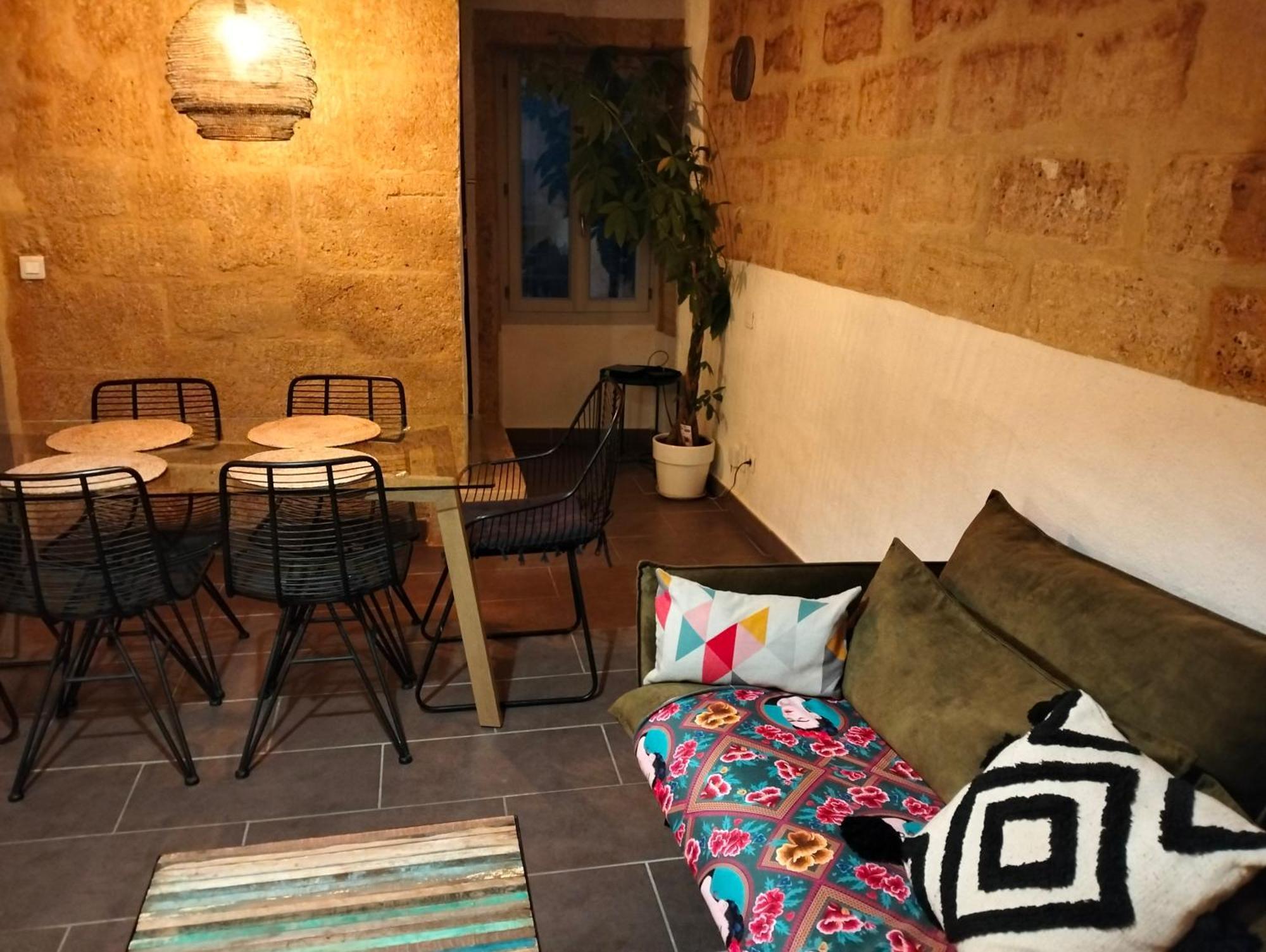 Maison De Village Familiale Pont Du Gard, Toit Terrasse, Barbecue, Fibre Vers-Pont-du-Gard Eksteriør billede